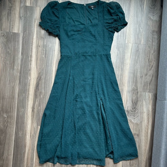 NWOT Lulus Romance Abounds Emerald Swiss Dot Puff Sleeve Midi Dress - Picture 6 of 16